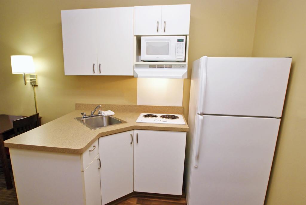 Extended Stay America Suites - Los Angeles - Ла Мирада Екстериор снимка